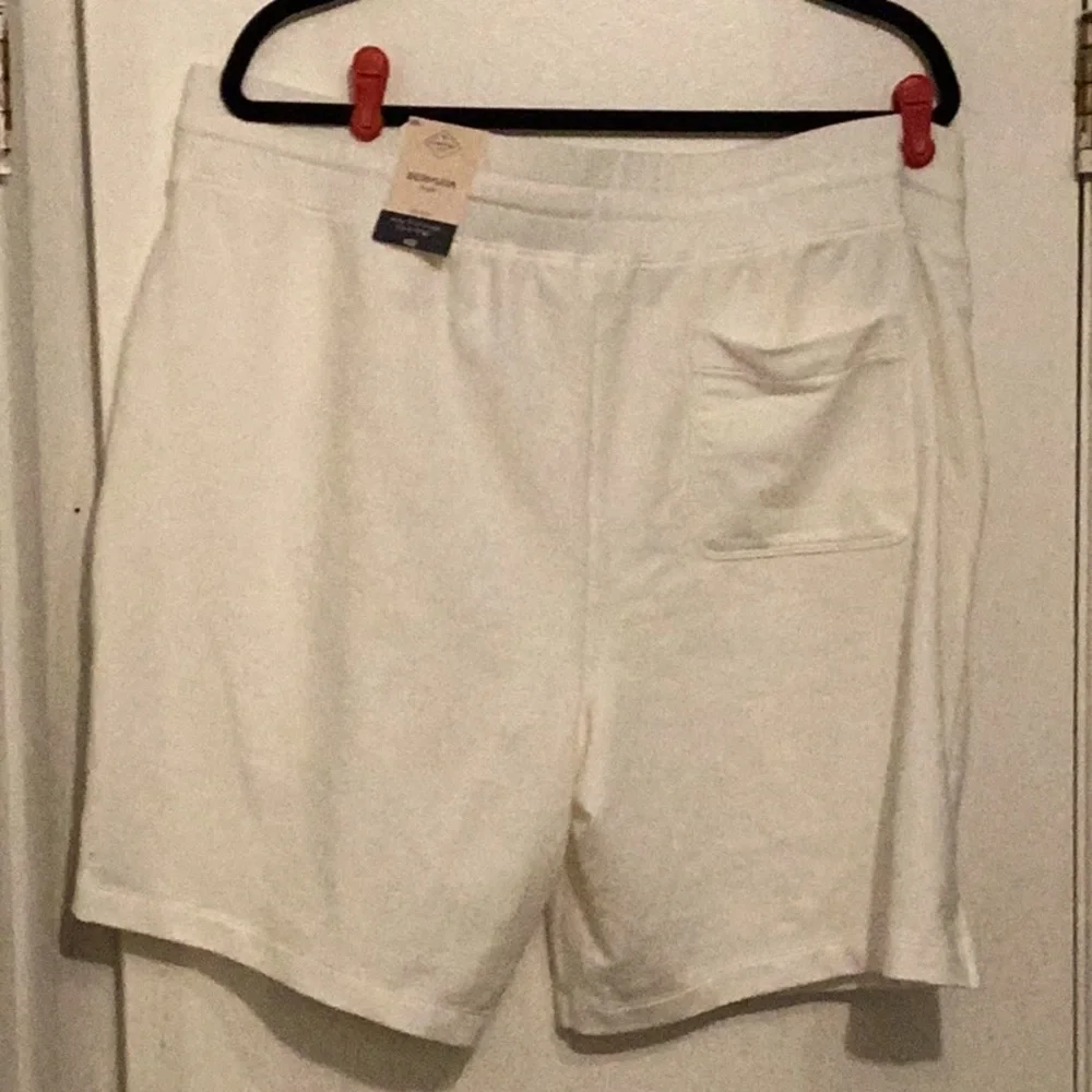 St. John's Bay White Bermuda Shorts Elastic Waist - Picture 7 of 13